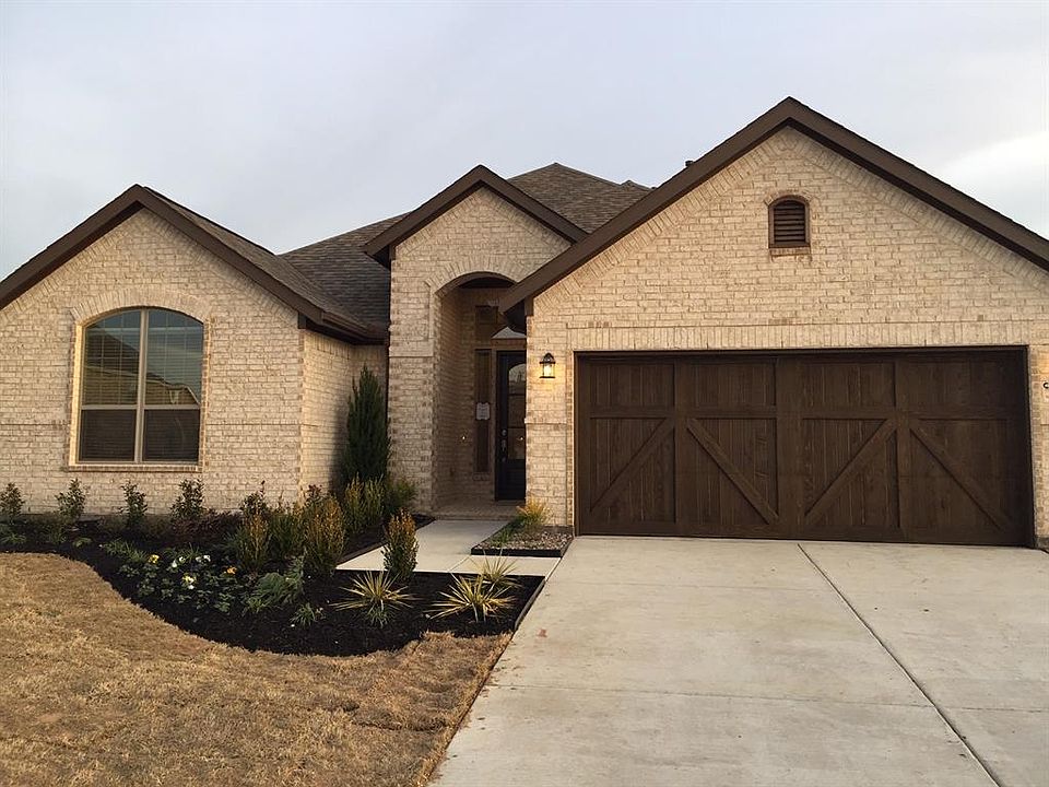 1st image of 912 Winter Creek Dr