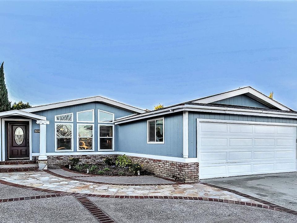 1st image of 1067 Walnut Woods Ct