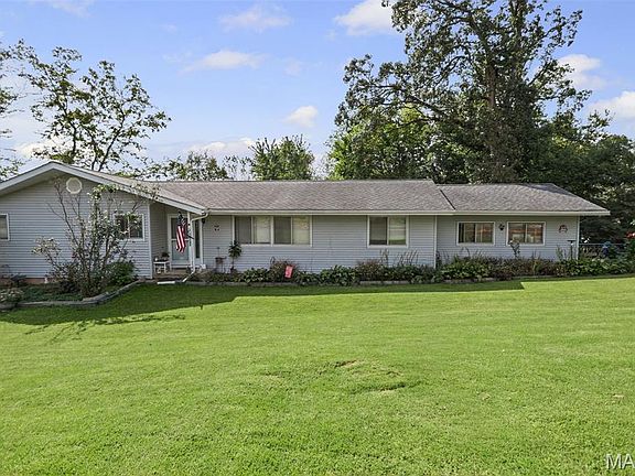 2nd image of 242 Gall Rd