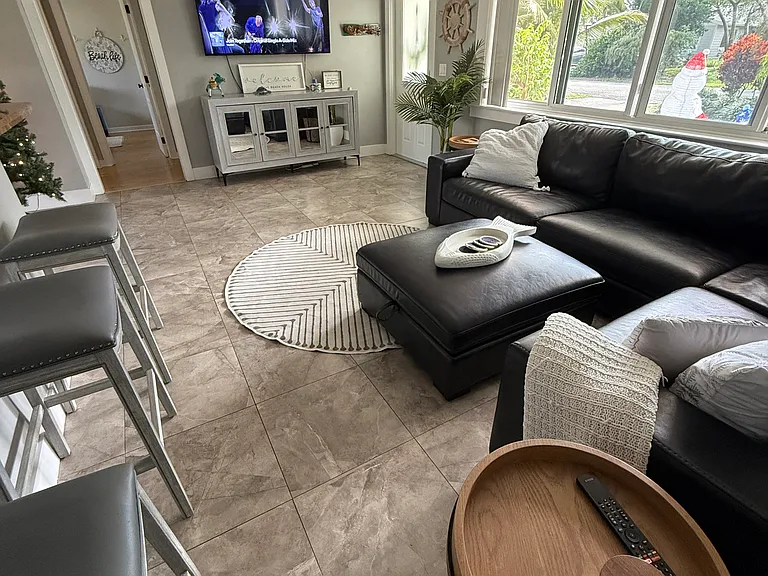 Circle Dr — Photo 17