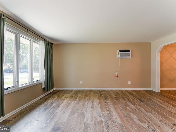 5th image of 3645 Naamans Dr