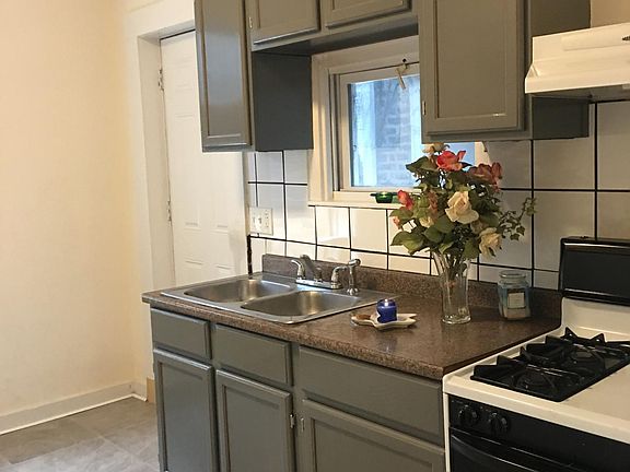 2nd image of 2227 W 19th St Floor 2