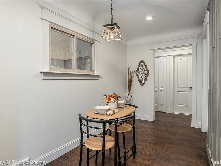 28588 Pierce St — Photo 25