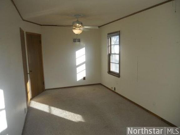 5th image of 6523 Cloverdale Avenue