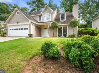 1055 Wellers Ct, Roswell, GA 30076