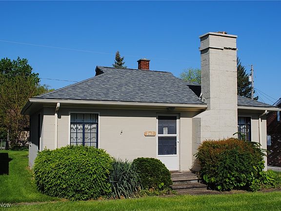 2nd image of 341 N Meadowbrook Dr