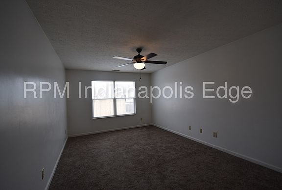 5th image of 728 Kingston Cir
