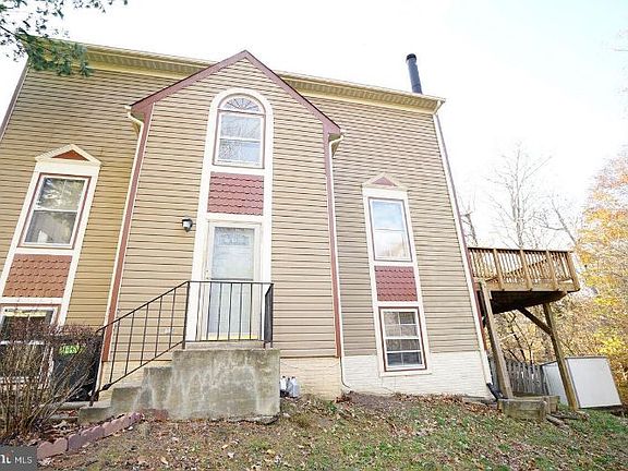 2nd image of 3494 Caledonia Cir