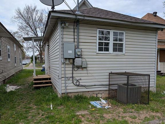 2nd image of 1220 W 11th St