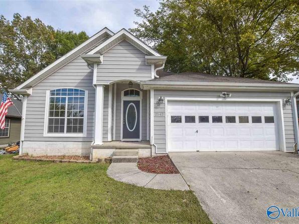 2542 Bonnie Oaks Dr SW