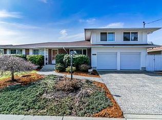 6026 S Wapato Lake Dr, Tacoma, WA 98408