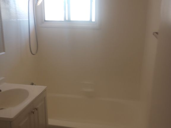 4th image of 532 Oasis Dr