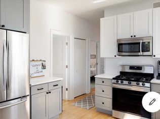 3814 N Albany Ave #1, Chicago, IL 60618