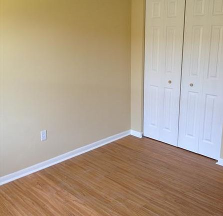 2nd image of 842 NE 209th St #201-37