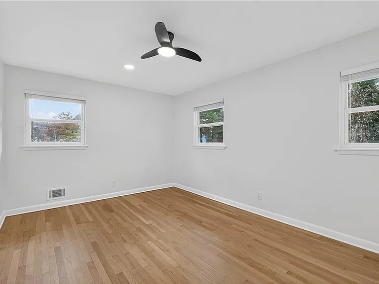 2967 Flat Shoals Rd — Photo 27