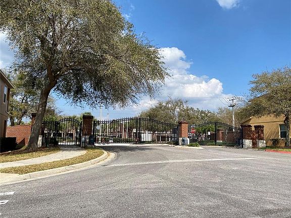 2nd image of 2061 Retreat View Cir #2061