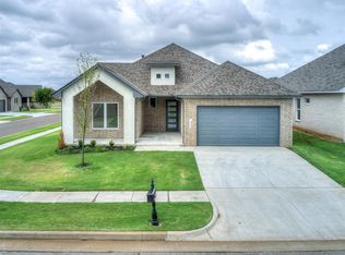 5933 NW 158th St, Edmond, OK 73013