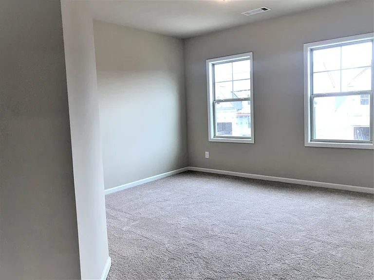 6976 Lancaster Xing — Photo 46
