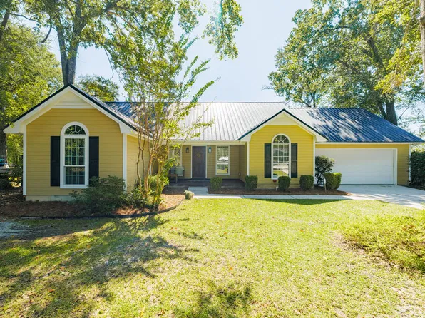 3836 Rosewood Cir, Valdosta, GA 31602