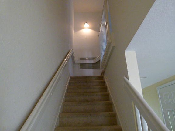 3rd image of 1015 E Ventnor Avenue Unit 3f