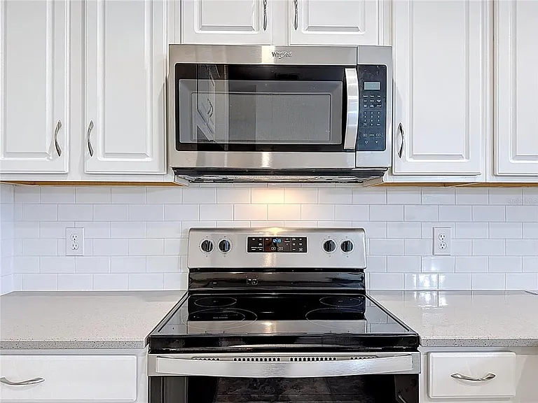 10141 Greenstone Ridge St — Photo 14