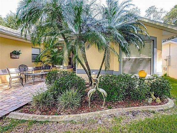 4th image of 32937 Enchanted Oaks Ln