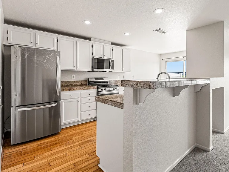5020 Codorniz Way #22 — Photo 4
