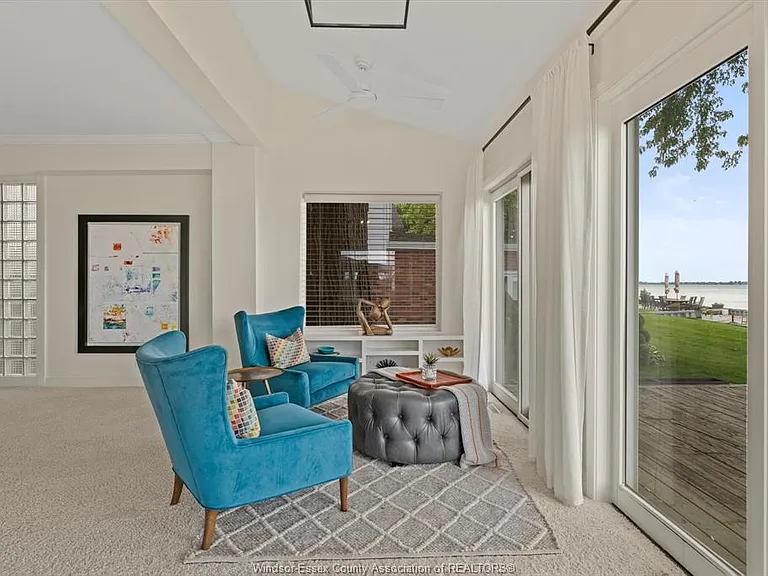 12746 Riverside Dr E — Photo 21
