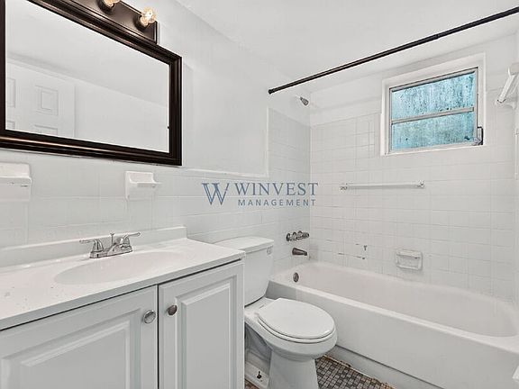 5th image of 447 NE 125th St #10