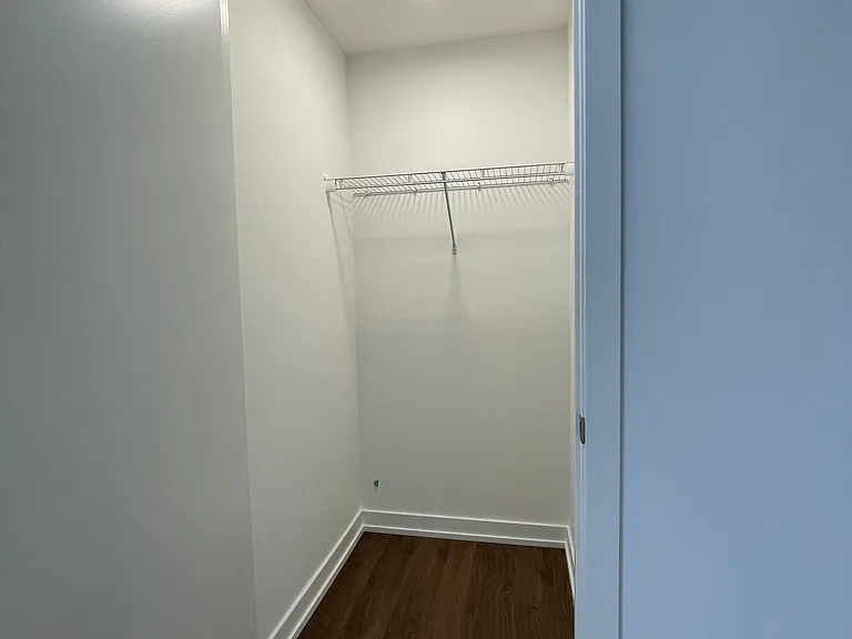 5 Wellington St S #207 — Photo 7