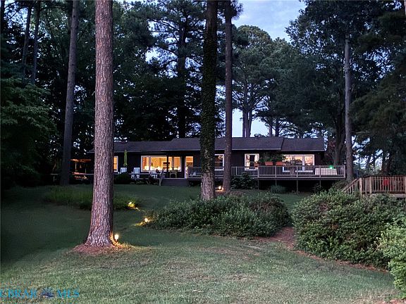 3rd image of 1220 Providence Rd
