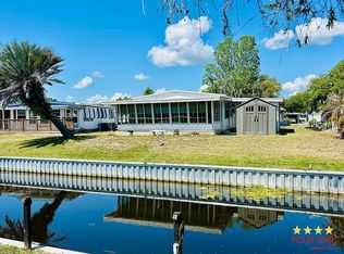 122 W Sterling Way, Leesburg, FL 34788