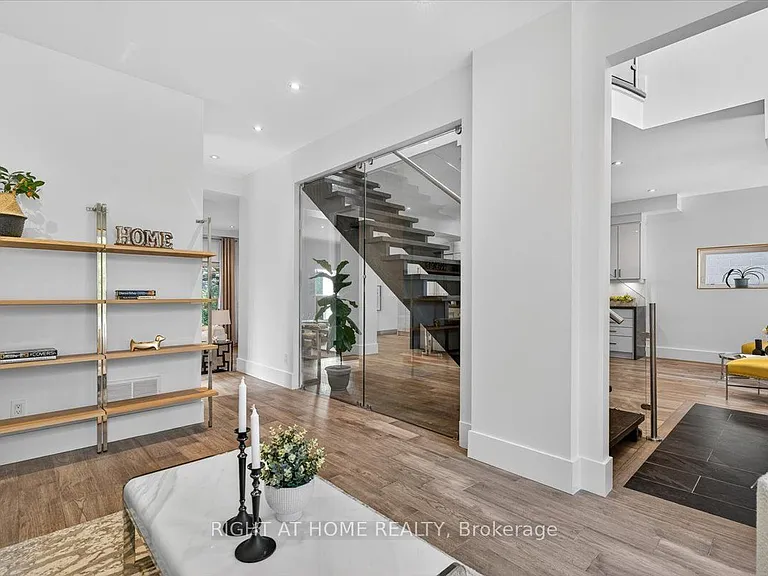 64 Larwood Blvd — Photo 11
