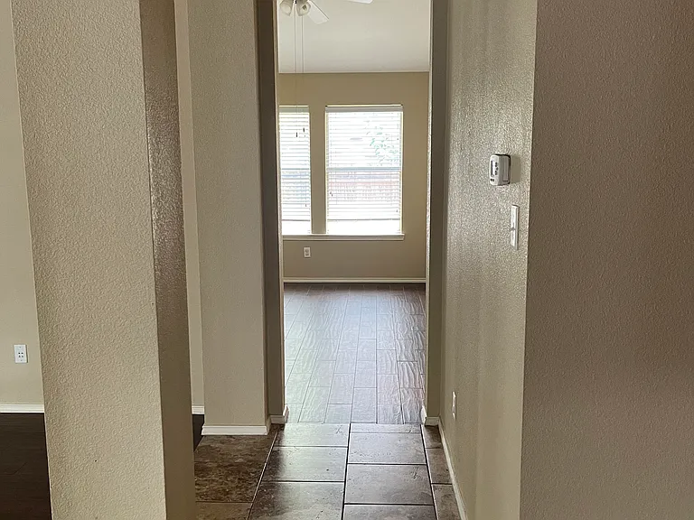 4409 Padre Ct — Photo 16