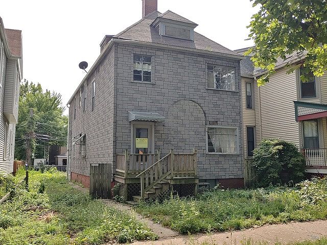 1st image of 1829 W Berenice Ave