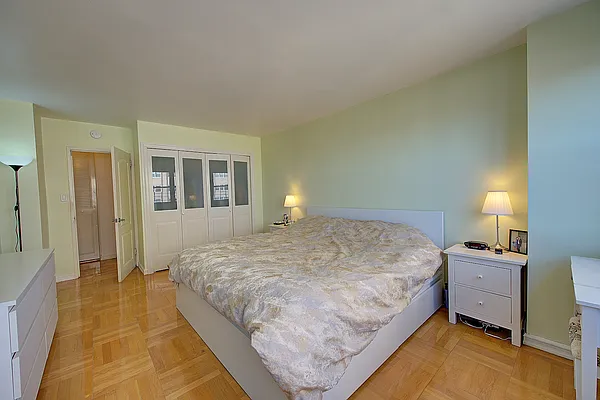 Sold by Keller Williams Realty Landmark | media 42