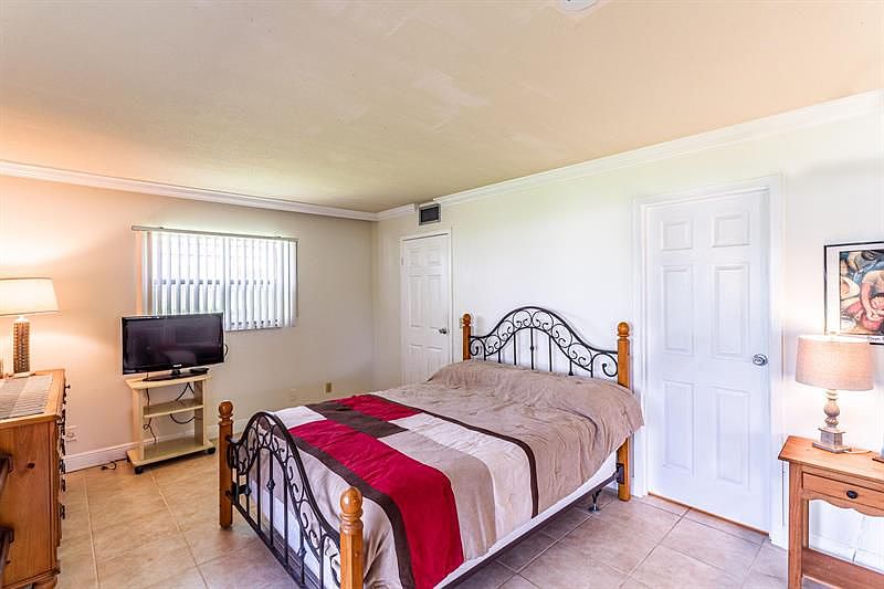 1st image of 119 Waterford E
