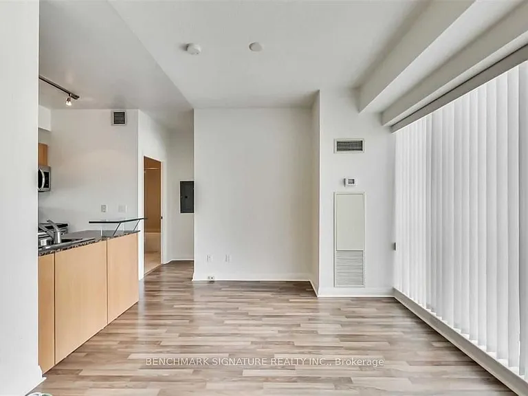 220 Victoria St #1310 — Photo 5
