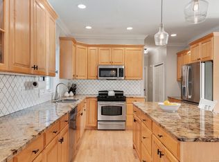 9 Angelas Way, Burlington, CT 06013