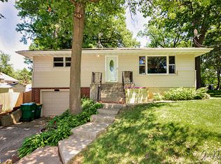 135 Eagle Point Rd, Fox Lake, IL 60020