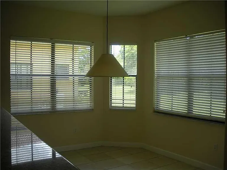 2242 SW 195th Ave — Photo 6