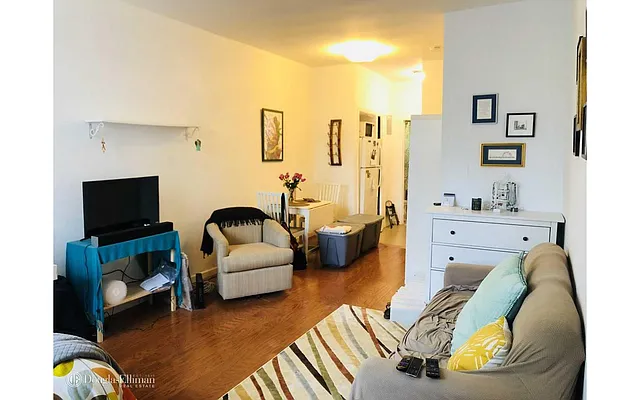 Rented by Douglas Elliman | media 7