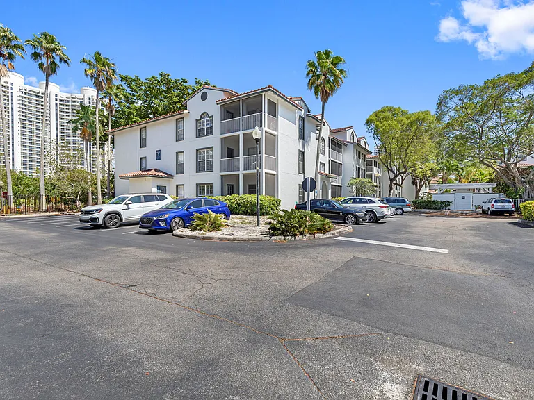 Town Aventura — Photo 36