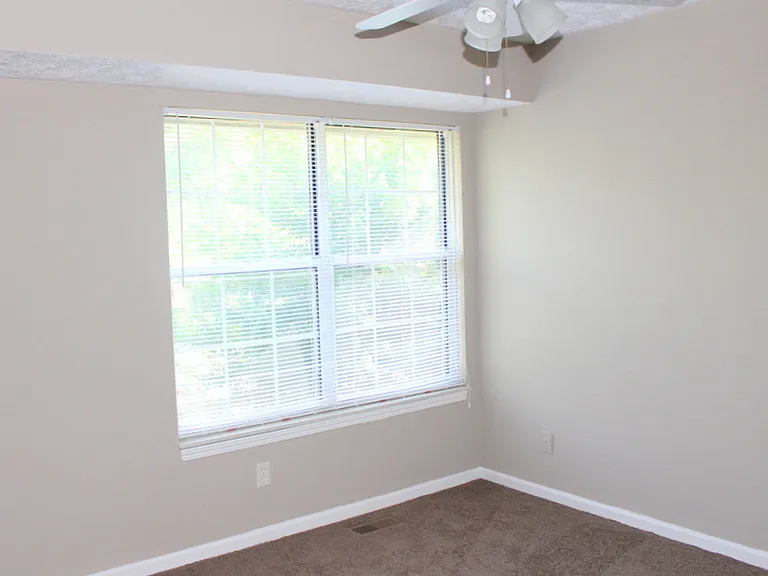284 Progress Rd — Photo 10