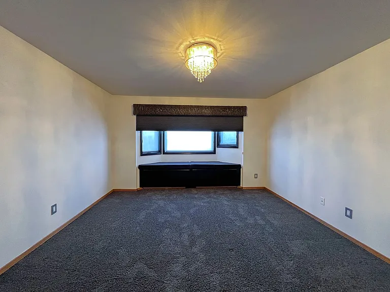 7512 Leif Ericson Dr — Photo 47