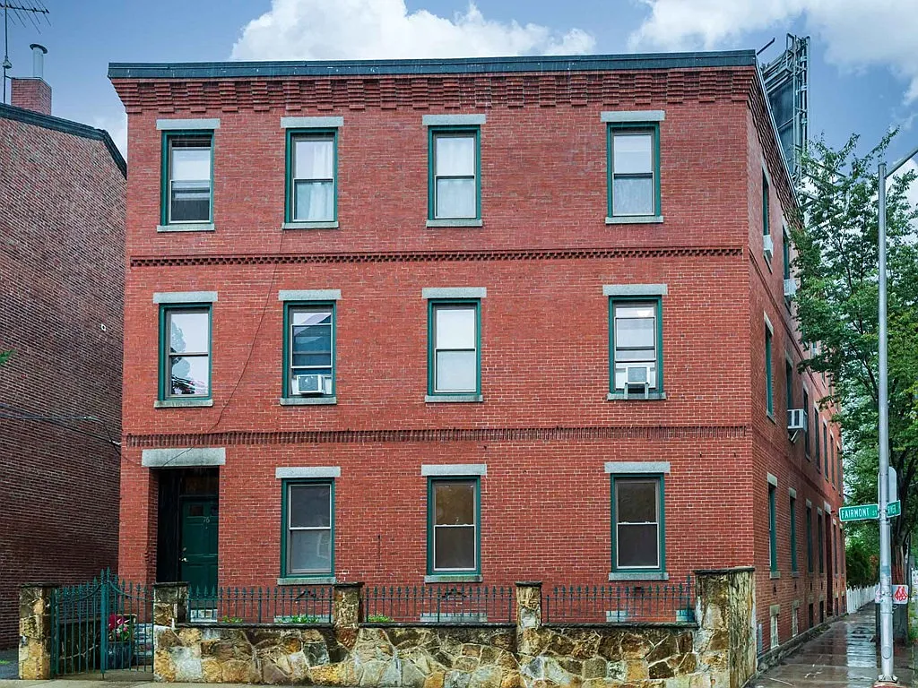 2 bed, 1000 sqft, $3,000 — Photo 1