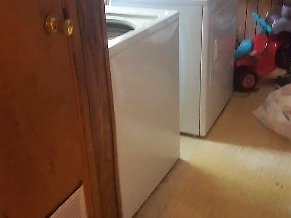 4th image of 3300 W Short 13th Ave