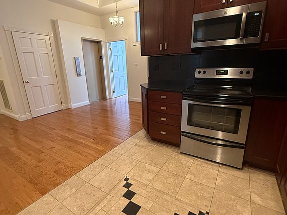 4th image of 50 Temple Pl #3B
