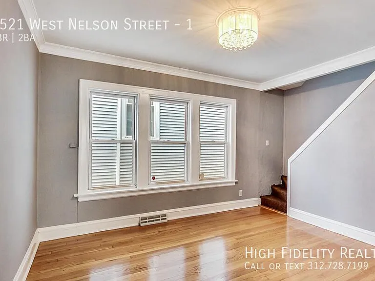 1521 W Nelson St #1 — Photo 5