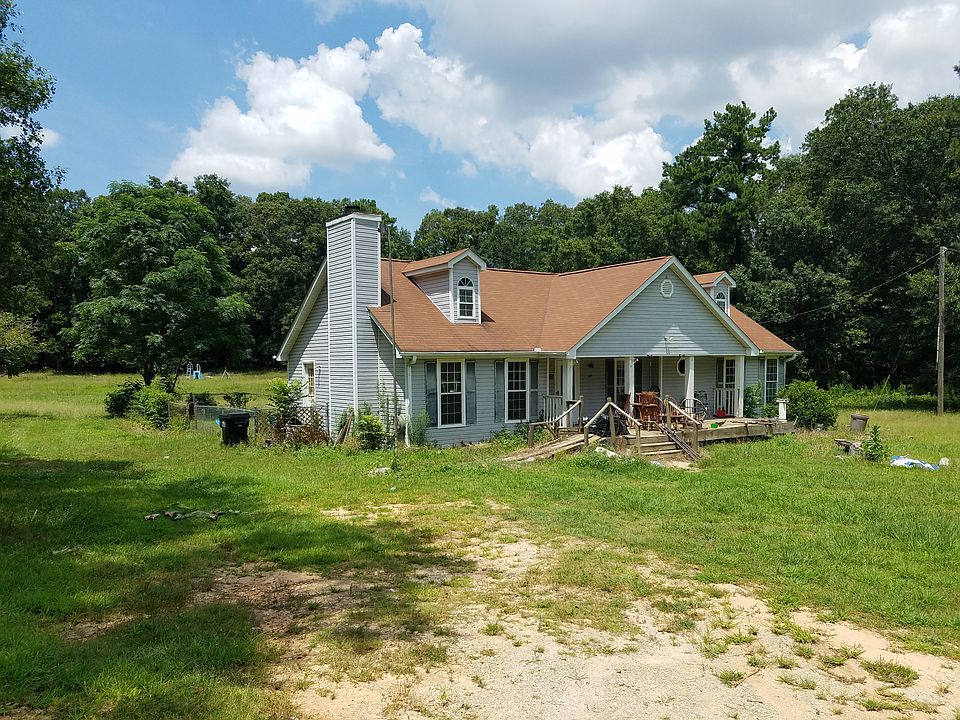 2nd image of 165 Pine Grove Rd